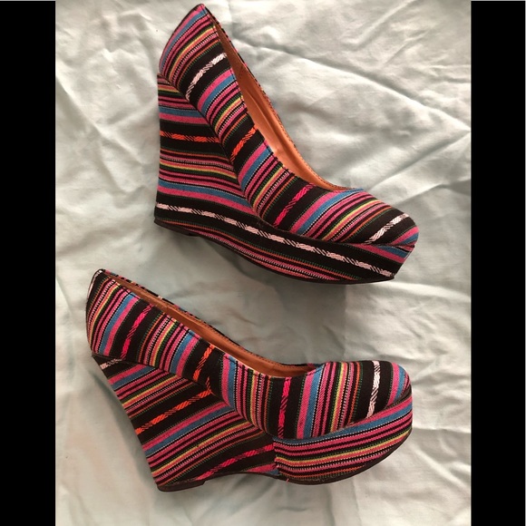 TOP Moda Shoes - NWOT Top Moda Wedge Shoes